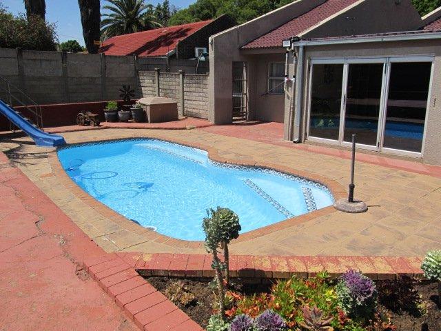 4 Bedroom Property for Sale in Sasolburg Ext 11 Free State